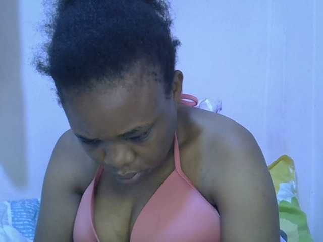 Ebonybootygirl live cam on BongaCams