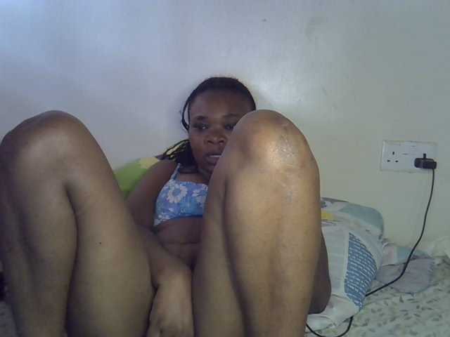 Ebonybootygirl live cam on BongaCams
