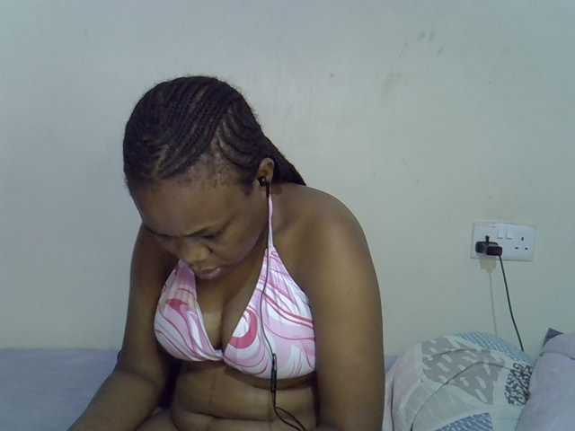Ebonybootygirl live cam on BongaCams
