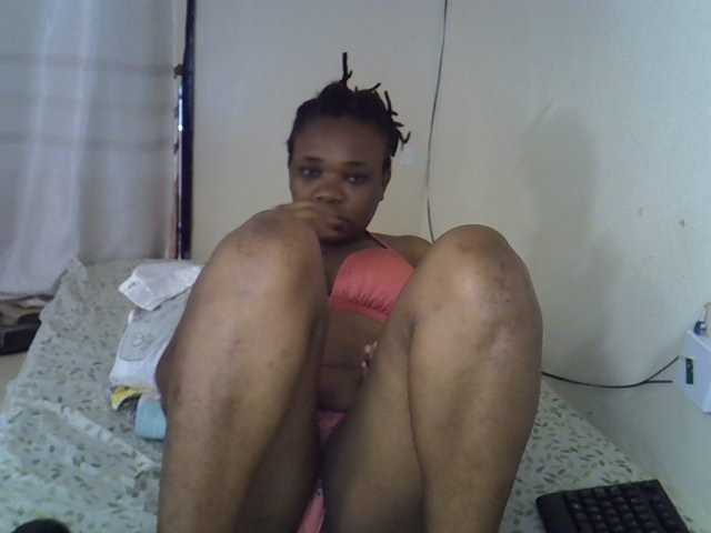 Ebonybootygirl live cam on BongaCams
