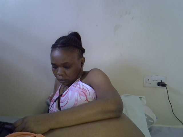 Ebonybootygirl live webcam show