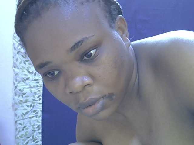 Ebonybootygirl live cam on BongaCams