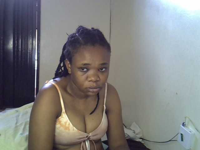 Ebonybootygirl live cam on BongaCams