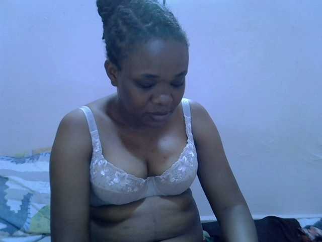 Ebonybootygirl's BongaCams show and profile