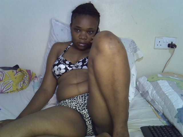 Ebonybootygirl live cam on BongaCams