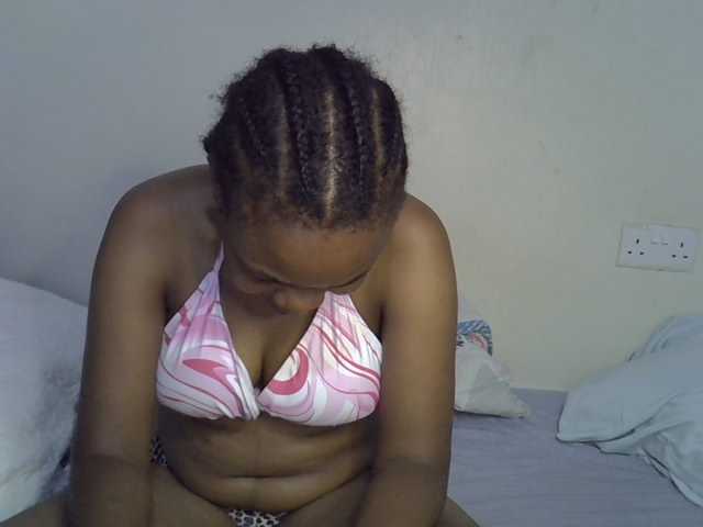 Ebonybootygirl live cam on BongaCams