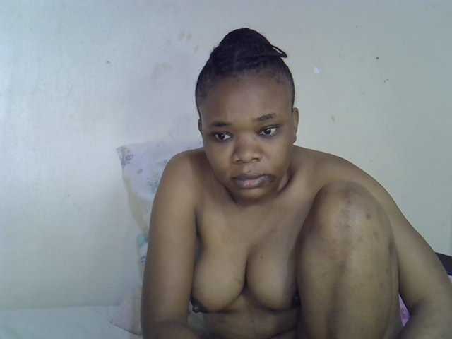 Ebonybootygirl live webcam show