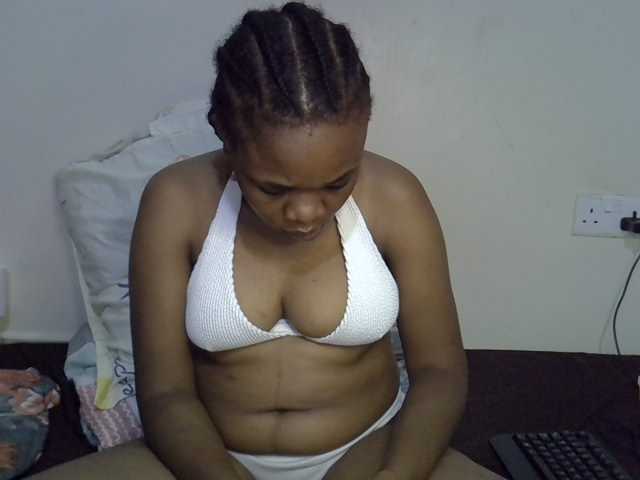 Ebonybootygirl live cam