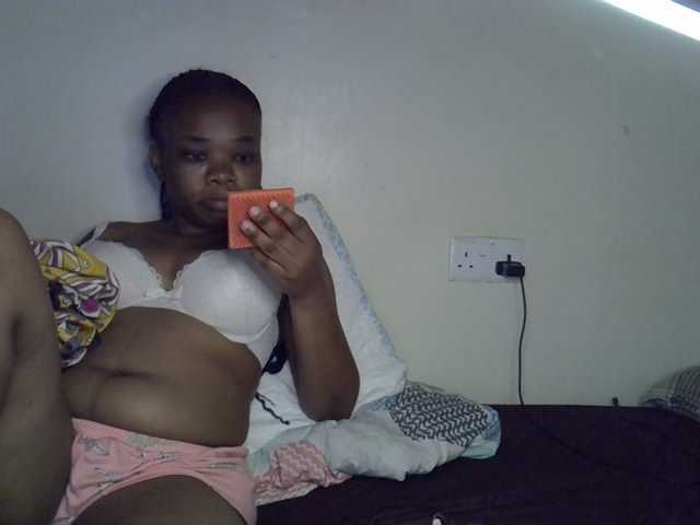 Ebonybootygirl live cam on BongaCams