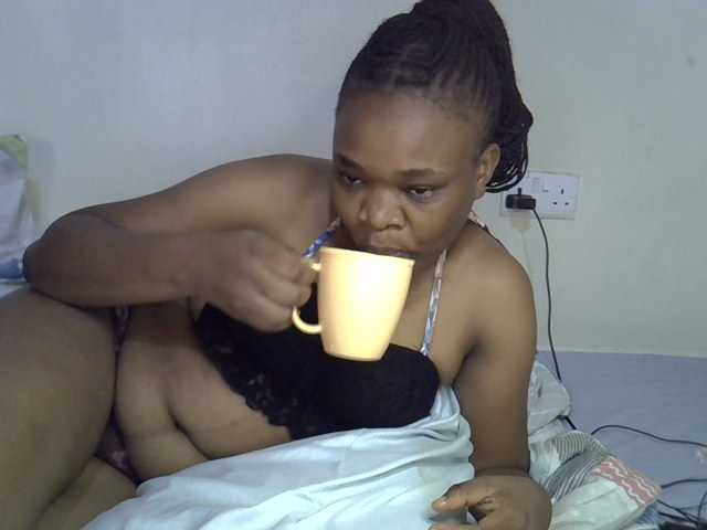 Ebonybootygirl live cam on BongaCams
