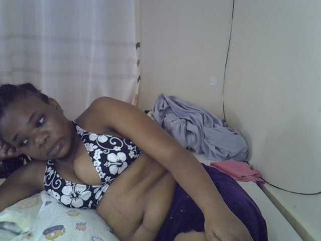 Ebonybootygirl live cam on BongaCams