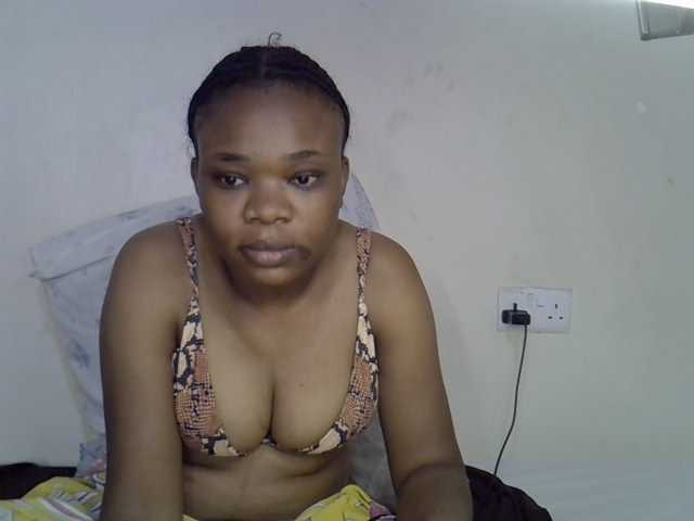 Ebonybootygirl live webcam show