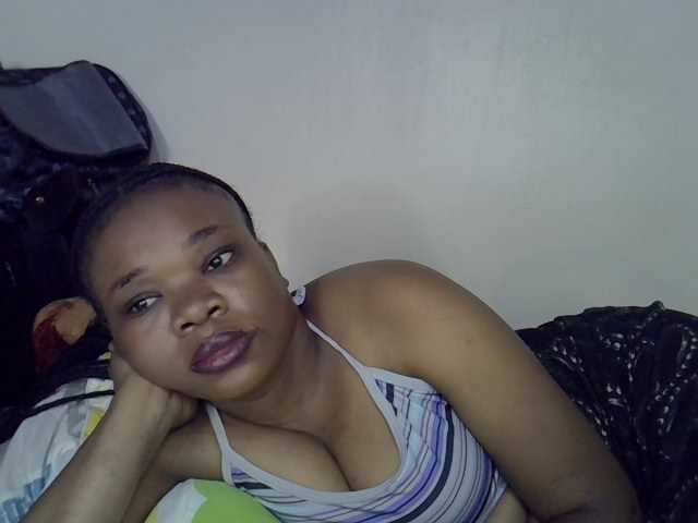 Ebonybootygirl live cam on BongaCams