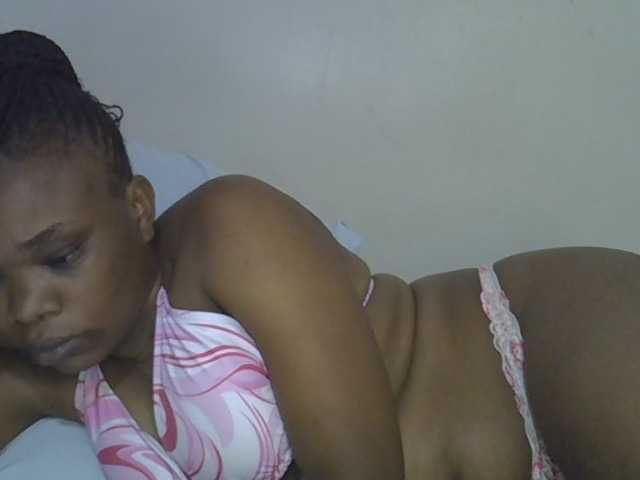 Ebonybootygirl live cam on BongaCams