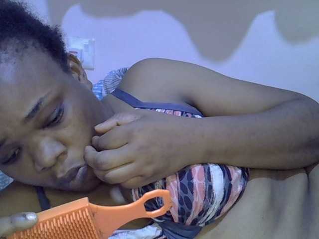 Ebonybootygirl live cam on BongaCams