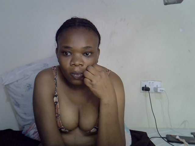 Ebonybootygirl live cam on BongaCams