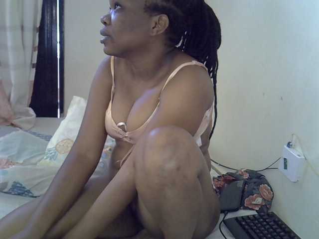 Ebonybootygirl live cam on BongaCams