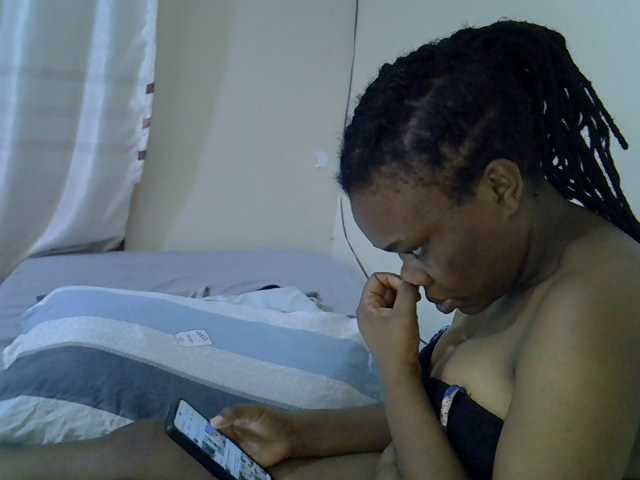 Ebonybootygirl live cam on BongaCams