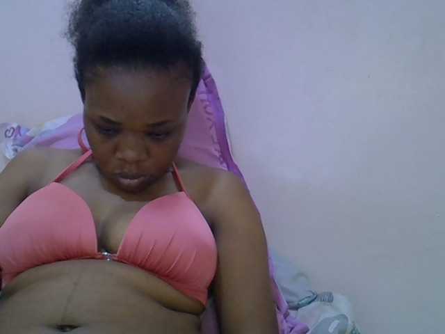 Ebonybootygirl live cam on BongaCams