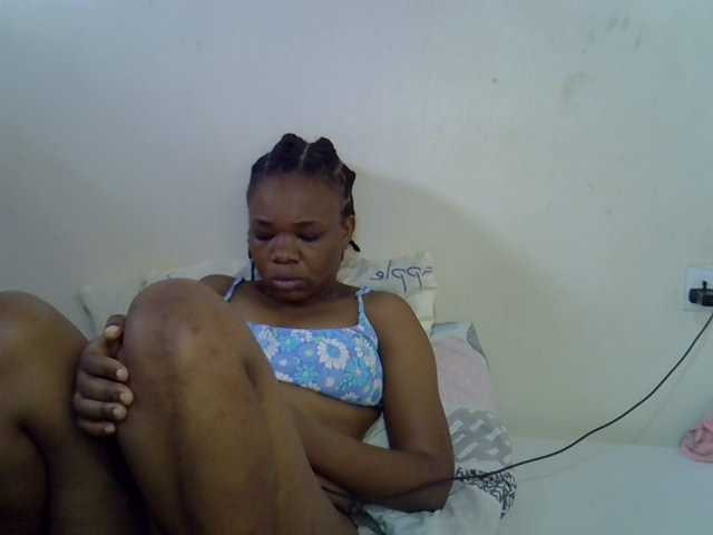 Ebonybootygirl live cam on BongaCams