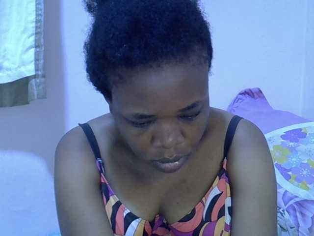 Ebonybootygirl live cam on BongaCams