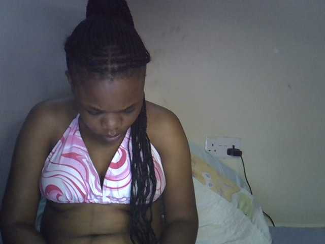 Ebonybootygirl live webcam show