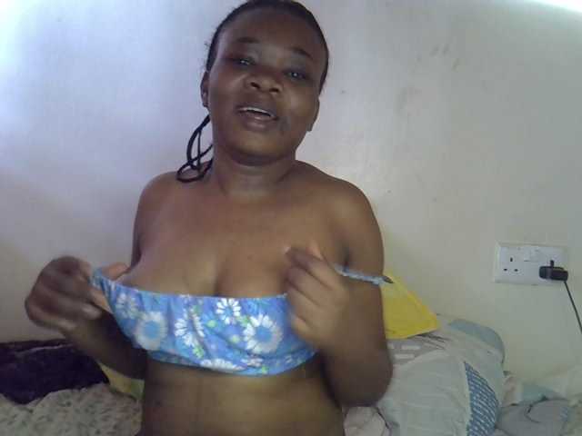 Ebonybootygirl live cam on BongaCams