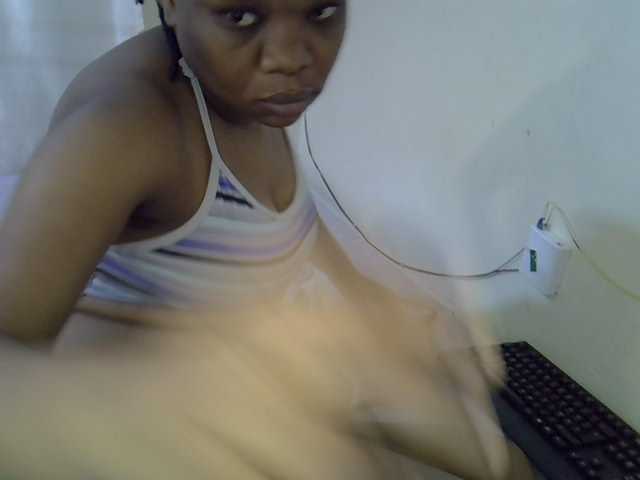 Ebonybootygirl live cam on BongaCams