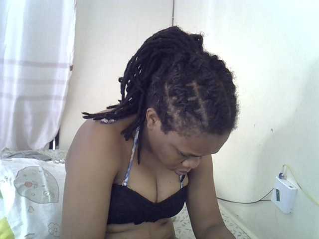Ebonybootygirl live cam on BongaCams