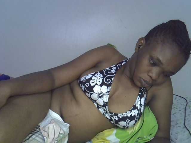 Ebonybootygirl live cam on BongaCams