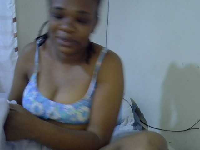 Ebonybootygirl live cam on BongaCams
