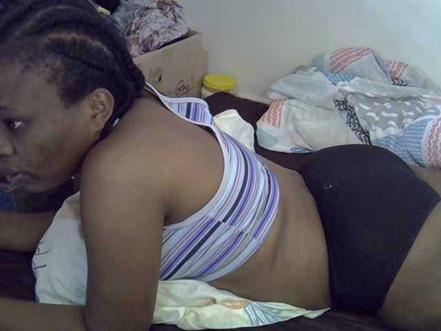 Ebonybootygirl live cam on BongaCams