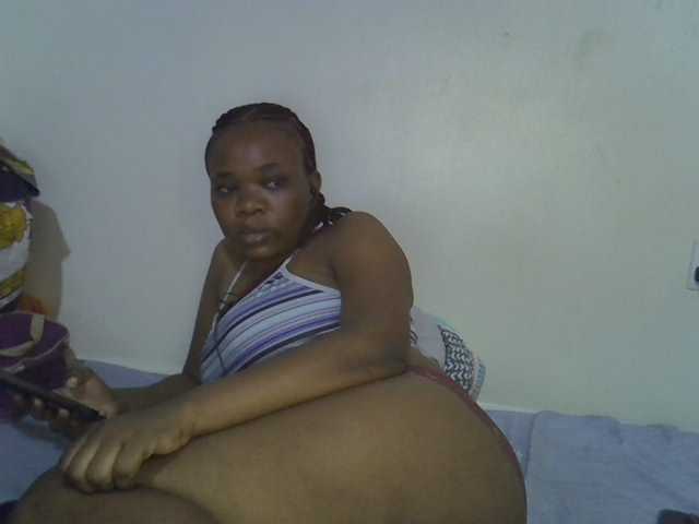 Ebonybootygirl live cam on BongaCams