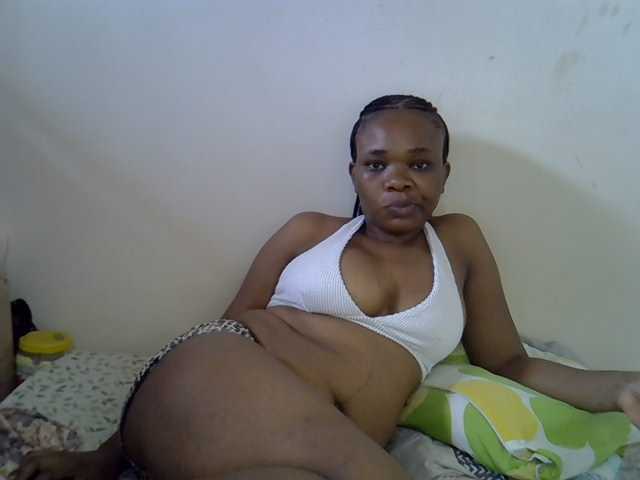 Ebonybootygirl live cam on BongaCams