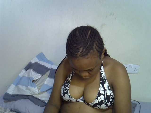 Ebonybootygirl — live female cam