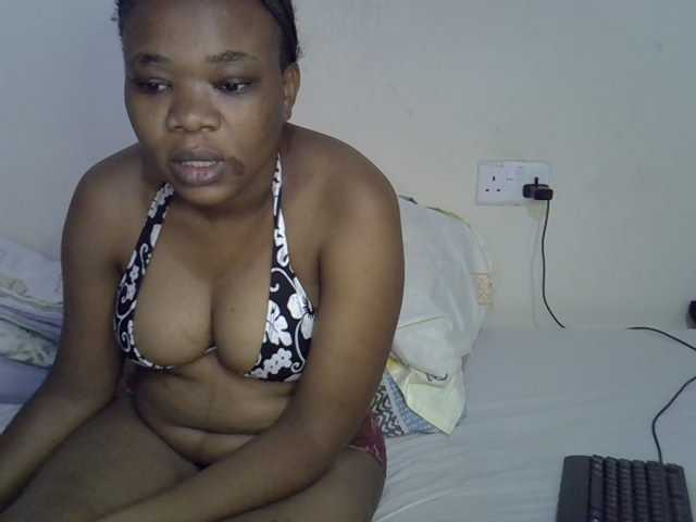 Ebonybootygirl live cam on BongaCams