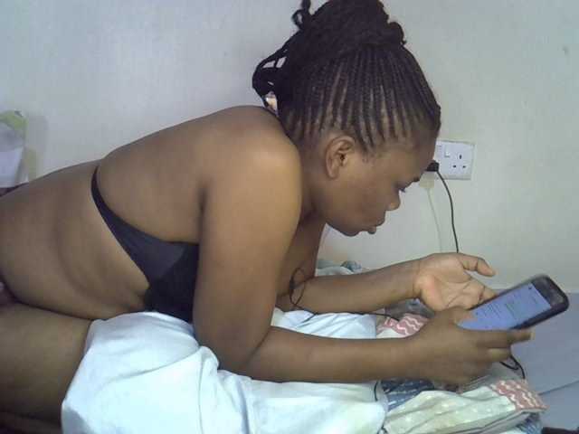 Ebonybootygirl live cam on BongaCams