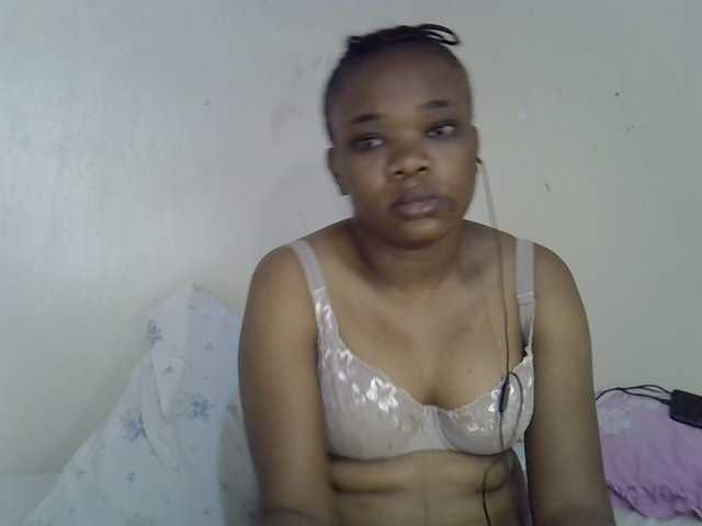 Ebonybootygirl live webcam show