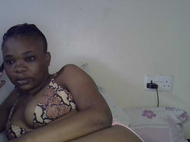 Ebonybootygirl live cam on BongaCams