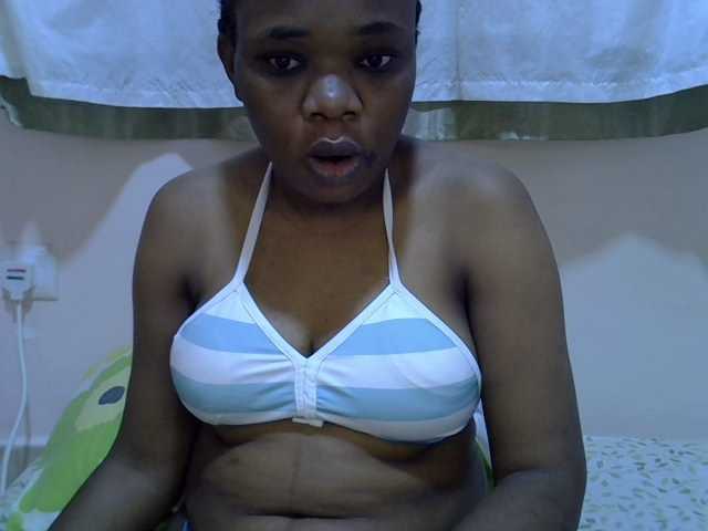 Ebonybootygirl live cam on BongaCams