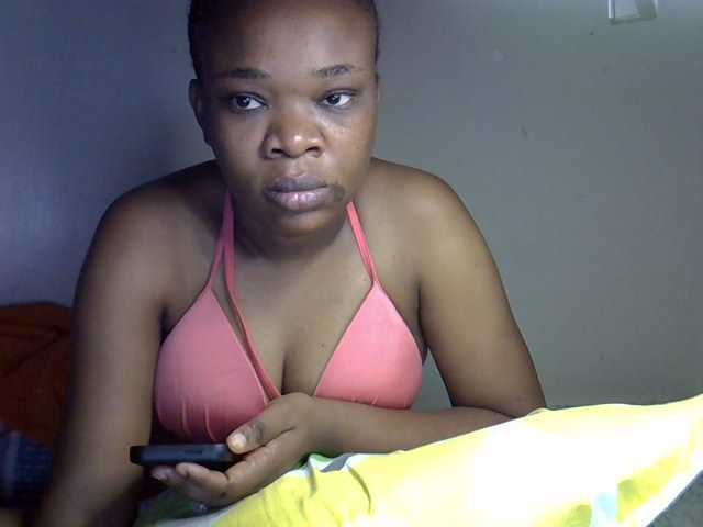 Ebonybootygirl live webcam show