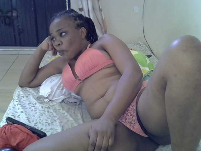 Ebonybootygirl live cam preview
