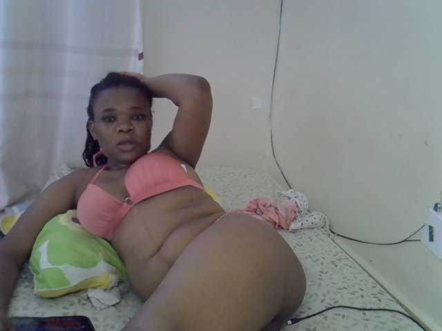 Ebonybootygirl live cam
