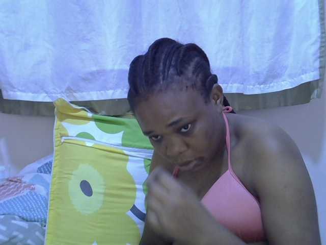 Ebonybootygirl live cam on BongaCams
