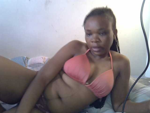 Ebonybootygirl live cam on BongaCams