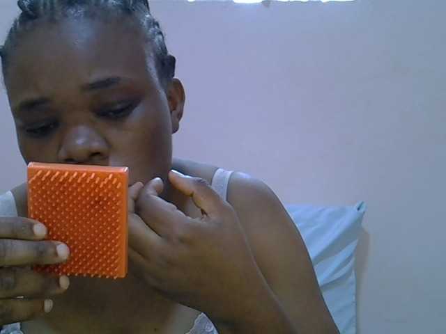 Ebonybootygirl live cam on BongaCams