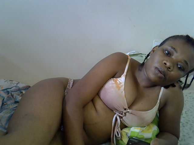 Ebonybootygirl live cam on BongaCams
