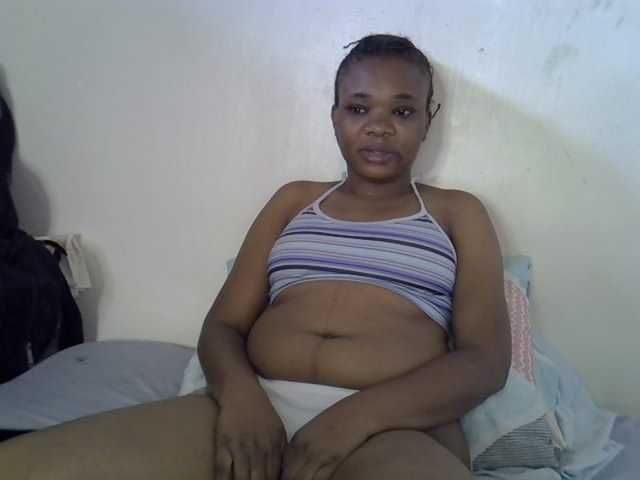 Ebonybootygirl live cam on BongaCams