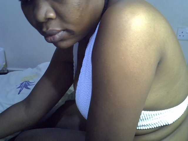 Ebonybootygirl live cam on BongaCams