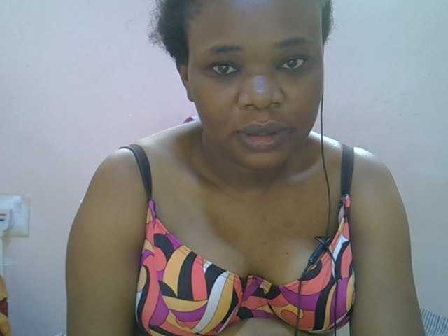 Ebonybootygirl live cam on BongaCams